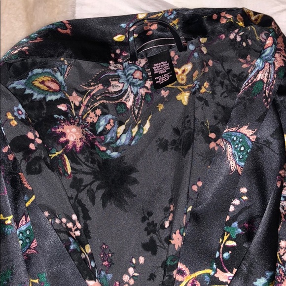 Victoria's Secret Robe - Picture 2 of 2